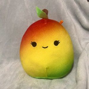 Squishmallows - 5” Xiomara